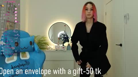 jinx_boom online show from February 12, 2025, 11:07 am