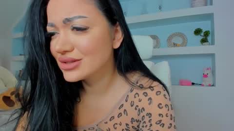 Juliee online show from October 8, 2025, 7:06 am