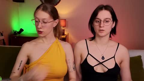 Snapshot of jitoon_exe chatting on February 2, 2025, 5:48 pm Hey Guys We are Julia ginger Tina brunette online show from February 2, 2025, 5:48 pm
