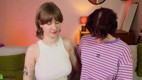 Snapshot of jitoon_exe chatting on October 17, 2025, 10:07 am Hey Guys We are Julia ginger Tina brunette online show from October 17, 2025, 10:07 am