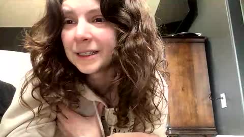 jlynn1997 online show from March 15, 2026, 11:55 pm