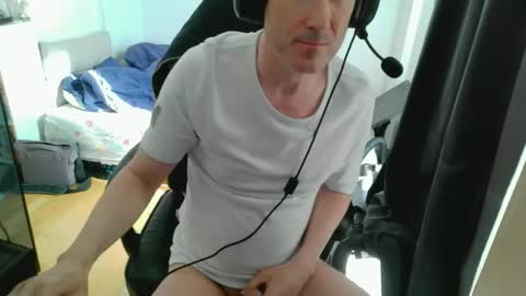 jman2025839798 online show from April 30, 2026, 7:14 am