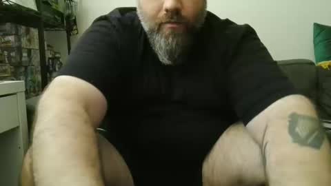 Snapshot of jmos20xx chatting on October 19, 2025, 3:45 pm jmos20xx online show from October 19, 2025, 3:45 pm