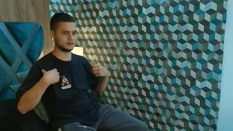 Snapshot of joaho_fernandez chatting on May 7, 2026, 9:20 pm Joao online show from May 7, 2026, 9:20 pm