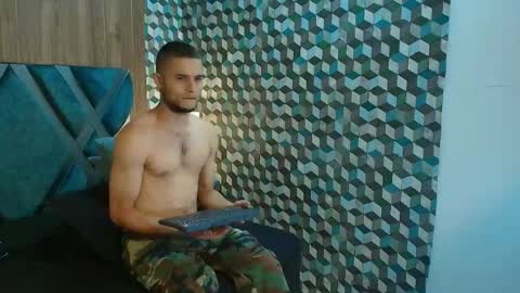 Snapshot of joaho_fernandez chatting on May 12, 2026, 10:51 pm Joao online show from May 12, 2026, 10:51 pm