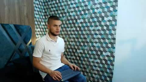 Snapshot of joaho_fernandez chatting on May 30, 2026, 7:22 pm Joao online show from May 30, 2026, 7:22 pm