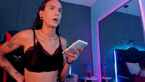 Snapshot of joaisaza chatting on February 22, 2025, 7:01 am Joa Isaza online show from February 22, 2025, 7:01 am