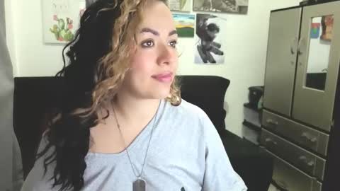 Snapshot of joan_allen chatting on April 26, 2026, 4:48 pm Johana online show from April 26, 2026, 4:48 pm
