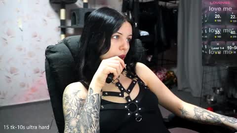 joan_wilson online show from April 5, 2026, 9:56 pm