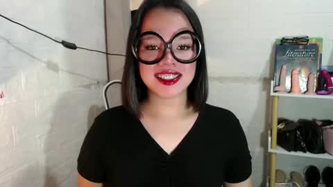 Joana online show from February 6, 2025, 7:29 pm