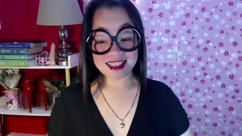 Joana online show from November 15, 2025, 8:49 pm