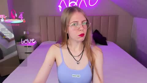 Snapshot of joann_shermann chatting on May 1, 2026, 1:32 am joann_shermann online show from May 1, 2026, 1:32 am