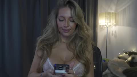 Joanne online show from November 16, 2025, 6:08 am