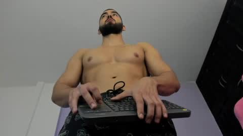 JOAO BATISTA online show from July 12, 2026, 11:40 pm