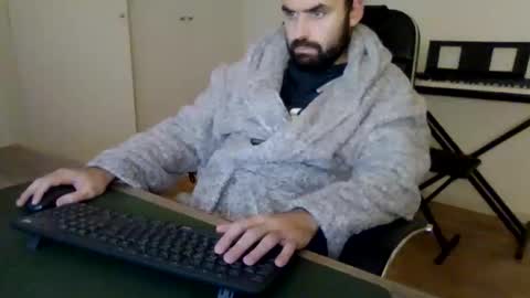 Snapshot of joaodias_18 chatting on December 3, 2025, 9:35 pm joaodias_18 online show from December 3, 2025, 9:35 pm