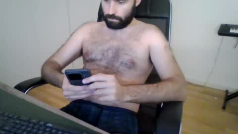 Snapshot of joaodias_18 chatting on July 2, 2026, 4:57 pm joaodias_18 online show from July 2, 2026, 4:57 pm