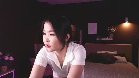 Snapshot of jocelyn_lane chatting on February 1, 2025, 3:28 pm Amina online show from February 1, 2025, 3:28 pm