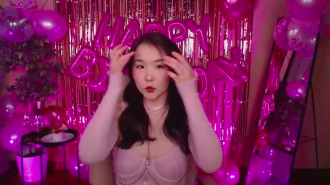 Snapshot of jocelyn_lane chatting on March 1, 2025, 12:23 pm Amina online show from March 1, 2025, 12:23 pm