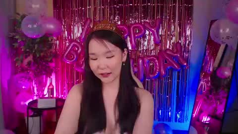 Snapshot of jocelyn_lane chatting on March 2, 2025, 12:32 pm Amina online show from March 2, 2025, 12:32 pm