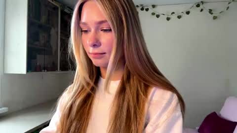 Emma online show from May 28, 2026, 12:24 pm
