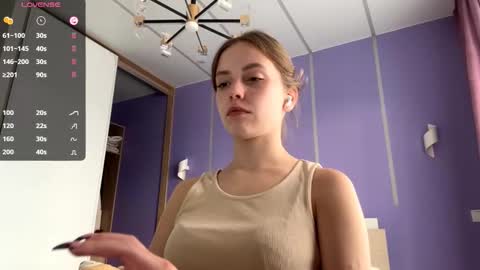 Lina online show from October 16, 2025, 9:21 am