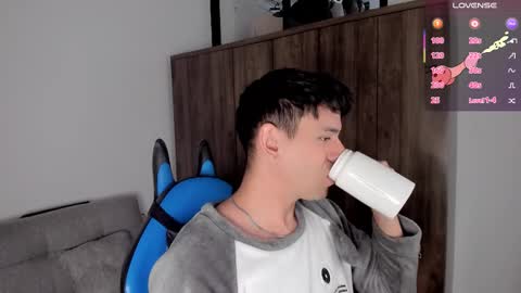 Snapshot of joe_jhonson chatting on February 23, 2025, 12:48 pm joe jhonson online show from February 23, 2025, 12:48 pm