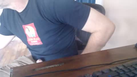 joebo7575 online show from April 14, 2026, 9:43 pm