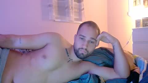 joel044 online show from November 17, 2025, 3:29 pm