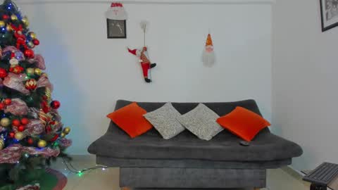 Snapshot of joelandalexa chatting on December 2, 2024, 8:00 pm joelandalexa online show from December 2, 2024, 8:00 pm