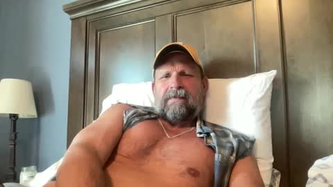 joestros online show from October 8, 2025, 8:17 pm