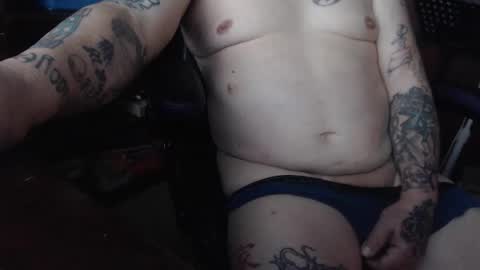 joeyzzz1 online show from April 13, 2026, 5:29 pm