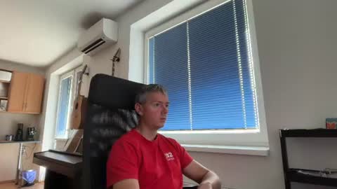 Snapshot of jogger1991 chatting on August 2, 2026, 12:25 pm Jogger1991 online show from August 2, 2026, 12:25 pm