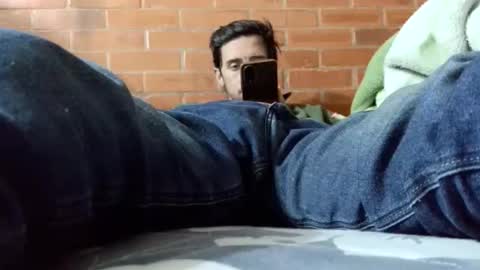 johan70nsexy online show from June 4, 2026, 4:29 am