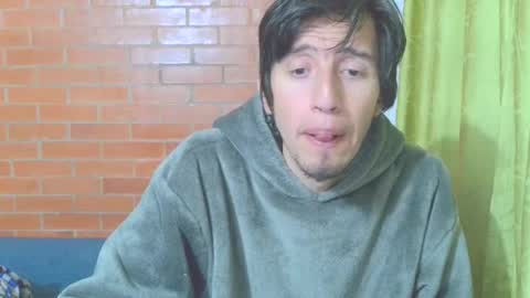 johan70nsexy online show from August 5, 2026, 2:25 am