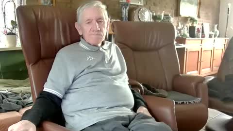 johan7 heet online show from January 25, 2025, 1:30 pm