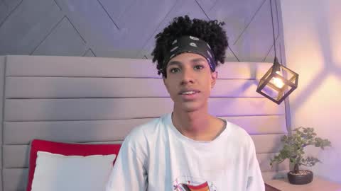 Johan  online show from November 7, 2025, 11:43 am