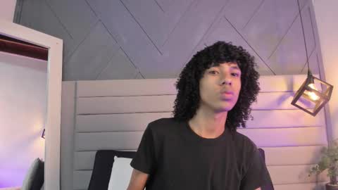 Johan  online show from November 8, 2025, 11:32 am