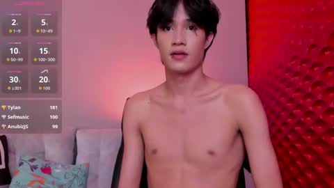 Snapshot of johan_lee_ chatting on July 28, 2026, 7:04 pm Johan online show from July 28, 2026, 7:04 pm