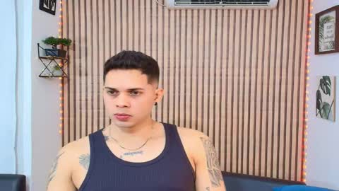 Snapshot of johan_speitzer chatting on February 11, 2026, 12:37 am johan speitzer online show from February 11, 2026, 12:37 am