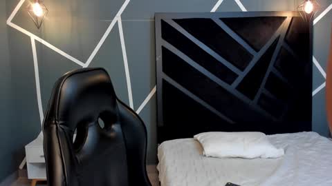 Johan Williams online show from January 29, 2025, 7:57 am