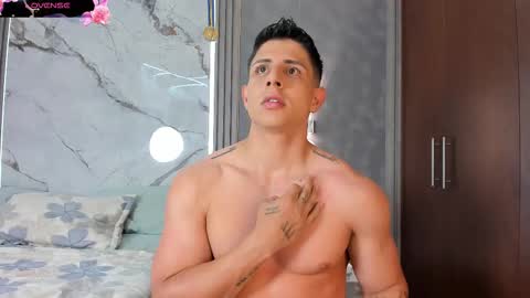 Johan Williams online show from October 28, 2025, 2:48 am