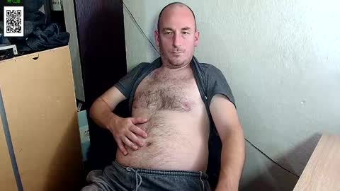 Snapshot of johanbarker chatting on December 9, 2024, 5:08 pm Johan online show from December 9, 2024, 5:08 pm