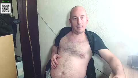 Snapshot of johanbarker chatting on January 8, 2025, 8:29 pm Johan online show from January 8, 2025, 8:29 pm