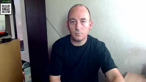 Snapshot of johanbarker chatting on January 24, 2025, 11:48 am Johan online show from January 24, 2025, 11:48 am