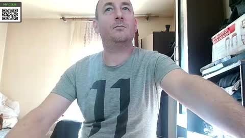 Snapshot of johanbarker chatting on January 27, 2025, 12:48 pm Johan online show from January 27, 2025, 12:48 pm