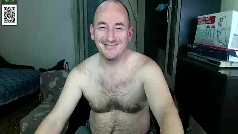 Snapshot of johanbarker chatting on February 24, 2025, 11:32 am Johan online show from February 24, 2025, 11:32 am