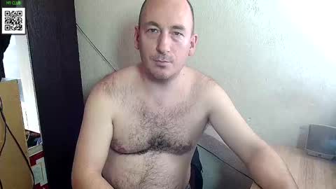 Snapshot of johanbarker chatting on February 25, 2025, 11:30 am Johan online show from February 25, 2025, 11:30 am