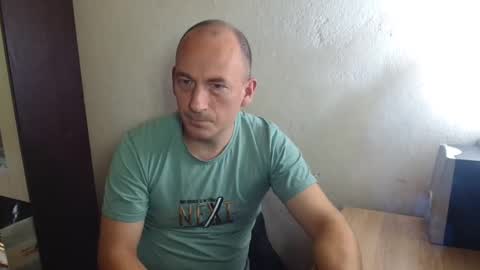 Snapshot of johanbarker chatting on October 7, 2025, 10:45 am Johan online show from October 7, 2025, 10:45 am