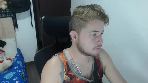 JOHAN independient model online show from October 22, 2025, 12:27 pm