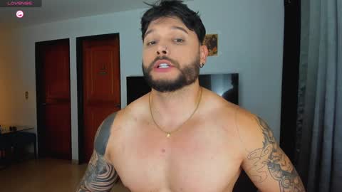 Snapshot of johatsu chatting on December 2, 2024, 10:34 pm King - online show from December 2, 2024, 10:34 pm